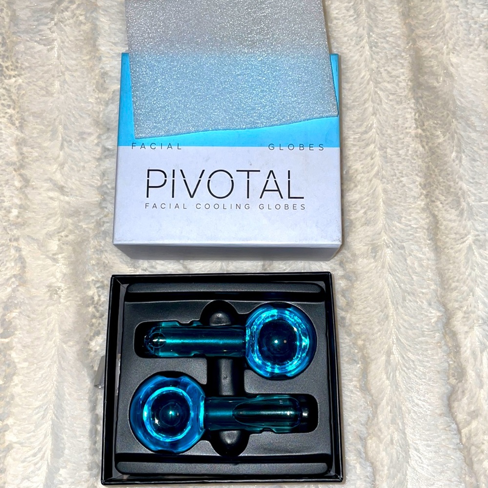 Brand new PIVOTAL Facial Cooling Globes.